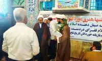 تقدیر از روحانى معترضِ برازجانی در نماز جمعه