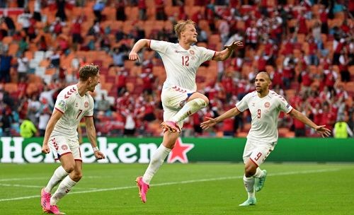 کامیابی ایتالیا در ومبلی؛ دانمارک هم صعود کرد