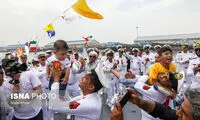 بازگشت از سفر دور دنیا به آغوش همسر و فرزندان 