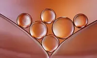 دنیای شگفت انگیز قطره های آب و روغن