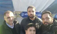عکس: سرمربی پدیده خادم زائران شد