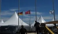 اهتزاز دوباره‌ پرچم ایران در «کن» +عکس