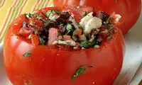 طرز تهیه سالاد گوجه فرنگی شکم پُر