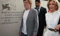 رابرت ردفورد و جین فوندا در ونیز جایزه گرفتند