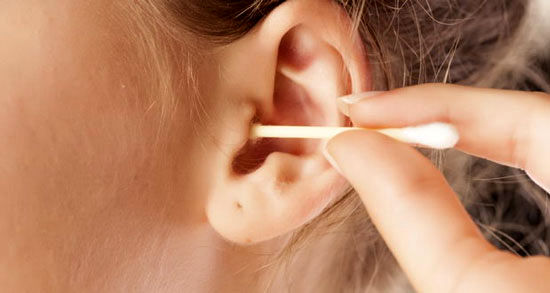 پاک کردن گوش چه ضررهایی برای سلامتی دارد؟