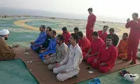 عکس: نماز عید فطر روی سکوی نفتی