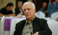 اعطای نشان ایسفا به خسرو سینایی