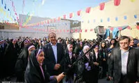 سلفی قالیباف در مدرسه دخترانه