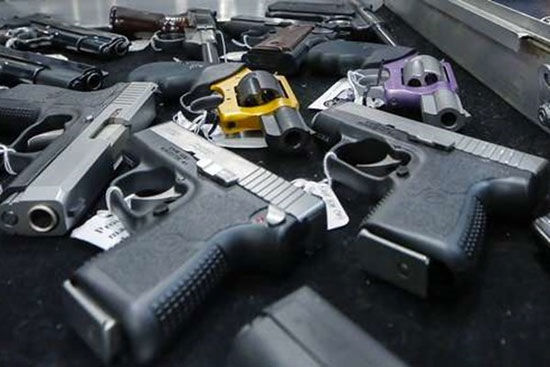 «اسلحه»، قاتل ۲۶ هزار کودک آمریکایی