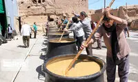 پخت آش نذری به مناسبت عید فطر در یزد