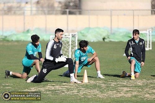 استقبال جالب از مظاهری با تونل در باغ فردوس