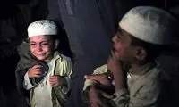 آموزش با غل و زنجیر در اتاق شکنجه + عکس