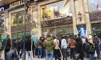 تفاوت باورنکردنی قیمت دلار در روزنامه دولت و بازار!