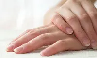چرا ناخن‌‌های من زیبا نیست؟