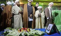 آیت الله جنتی و خاتمی بر سر مزار آیت الله هاشمی