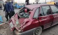 ریزش دیوار بهشت محمدیِ سنندج رویِ خودروها