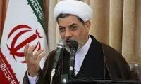 رفیعی: مانتوی تنگ، انگیزه ازدواج را از بین می‌برد