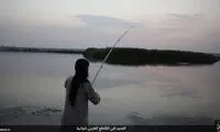 داعشی‌ ها در ماهیگیری +عکس
