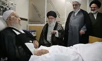 عیادت رهبری از آیت‌الله مکارم شیرازی