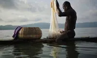 عکس نشنال جئوگرافیک؛ ماهیگیری در دریاچه