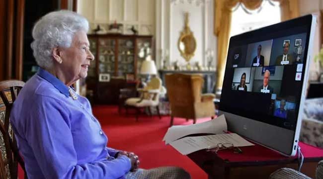 عکس خاصِ رویترز از ملکه بریتانیا