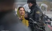 چند قاب تلخ از زنان در بیرونِ ورزشگاه نقش جهان