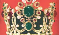 تاجی که فرح پهلوی بر سر میگذاشت +عکس