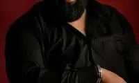 رضا صادقی چرا عاشق مشکی است؟