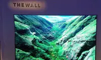 تلویزیون ۱۴۶ اینچی رونمایی شد