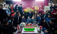 یلدای شهردار کنار کودکان بی سرپرست