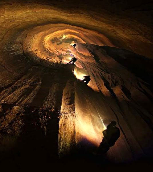 اورست غارهای جهان در کرمانشاه