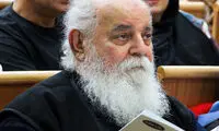 هوشنگ ابتهاج: به تماشای دیوانه خانه دنیا نشسته‌ام