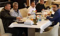ضیافت ناهار نفتی‌ها همراه با علی دایی