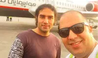 عکس یادگاری رضا یزدانی در فرودگاه اهواز