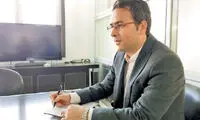یک اقتصاددان: همتی کارش را بلد است