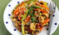 خوراک هویج با مغزِ دانه‌ ها؛ پیش غذای مفید