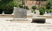 حمله به مصدق در گورستان هم ادامه دارد
