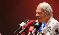 انتقاد دنیزلی از توپ‌های لیگ برتر