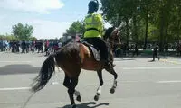 عکس: پلیس اسب سوار در دربی