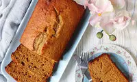 کیک شیره‌ی انگور را با چای میل کنید