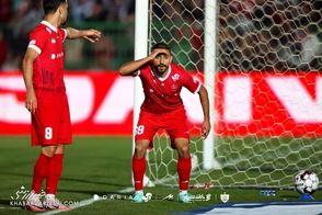 پوستر کنایه‌آمیز پرسپولیس خطاب به شجاع خلیل‌زاده