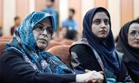 آذر منصوری: برای زنان در سیاست فرش قرمز پهن نشده است