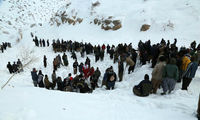 کولبری، جدال جان و نان