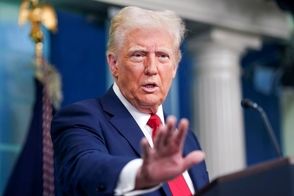 صداوسیما با کپی‌برداری از «پشه» چهره ترامپ را نقاشی کرد