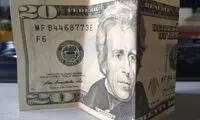 افت خفیف دلار