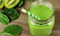 اسموتی کیوی و اسفناج؛ نوشیدنی چربی سوز