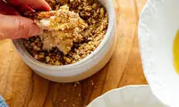 طرز تهیه دوخا؛ میان‌وعده‌ای مقوی و آجیلی