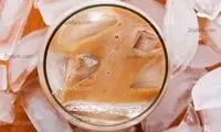 آیس کافی؛ نوشیدنی تابستانی طرفداران قهوه