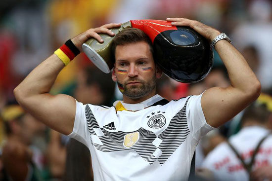 طرفداران ناراحت آلمان بعد از باخت به مکزیک
