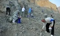 عکس: جمع آوری سلاح برای جنگ با شیطان